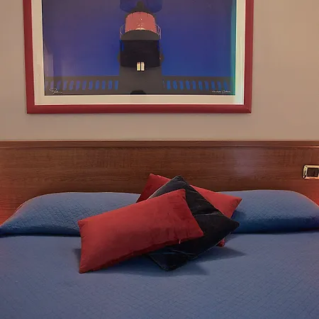 Carmel Hotel 2*