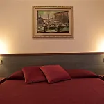 Carmel Rom